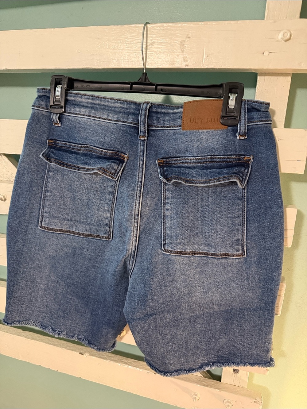 Judy Blue Medium Blue Denim Patch-Pocket Shorts - Picture 3 of 3